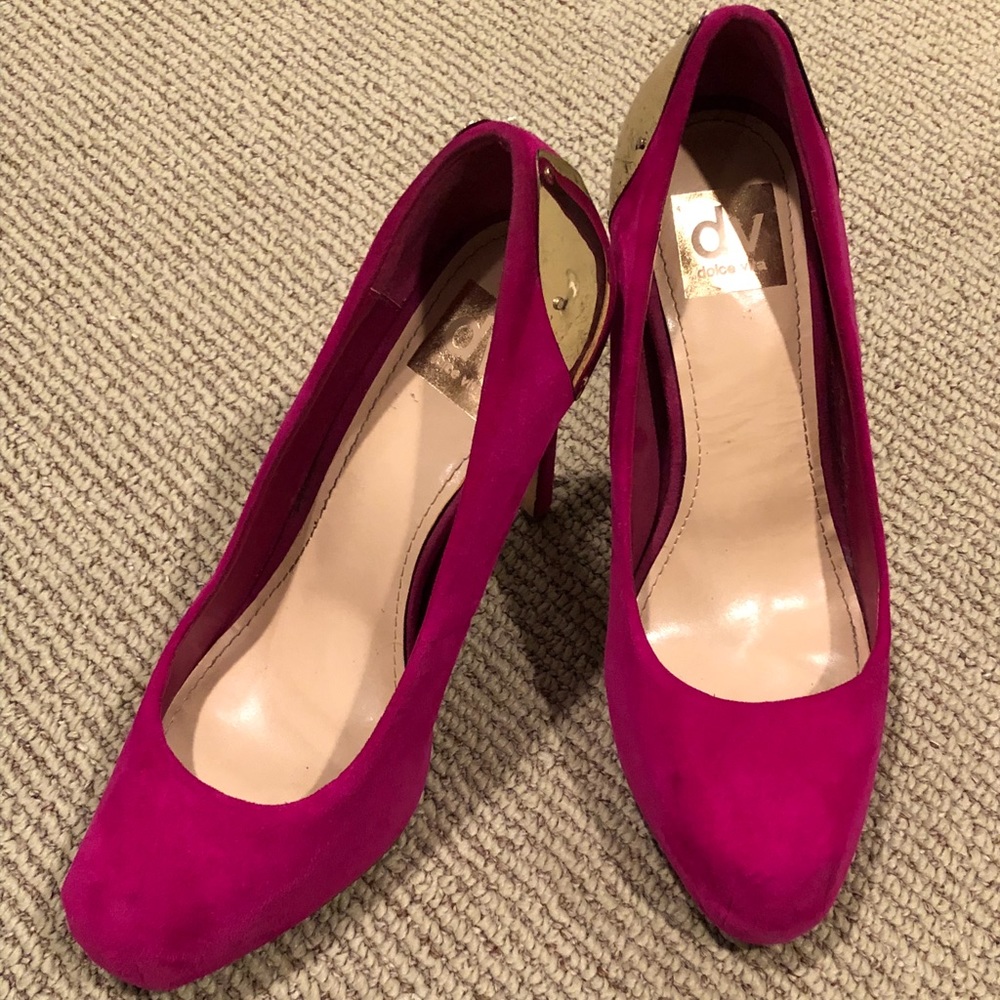 Dolce Vita pink heels with gold embellishment